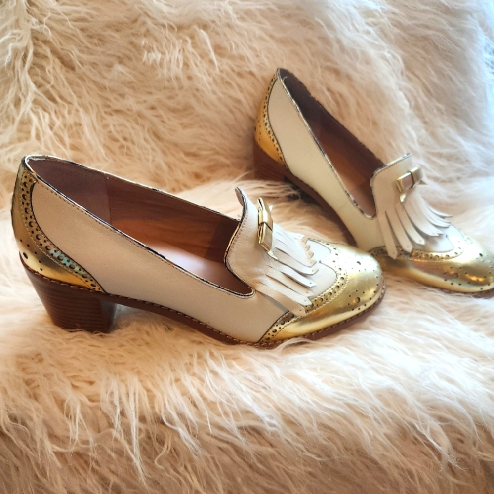 MISS ALBRIGHT Off White Leather Gold Cap Toe Kiltie Block Heel Loafers 7M